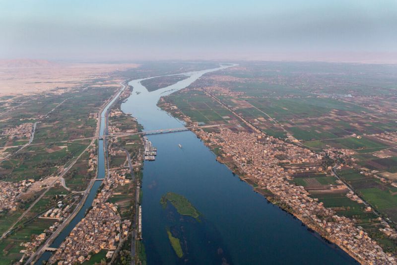 Vedere aeriana a raului Nil, cel mai lung rau din lume